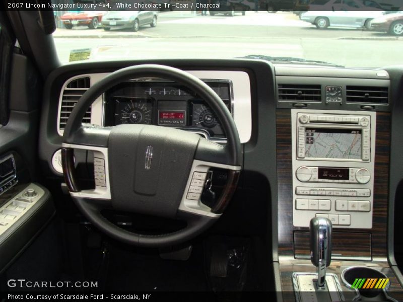 White Chocolate Tri-Coat / Charcoal 2007 Lincoln Navigator Luxury 4x4