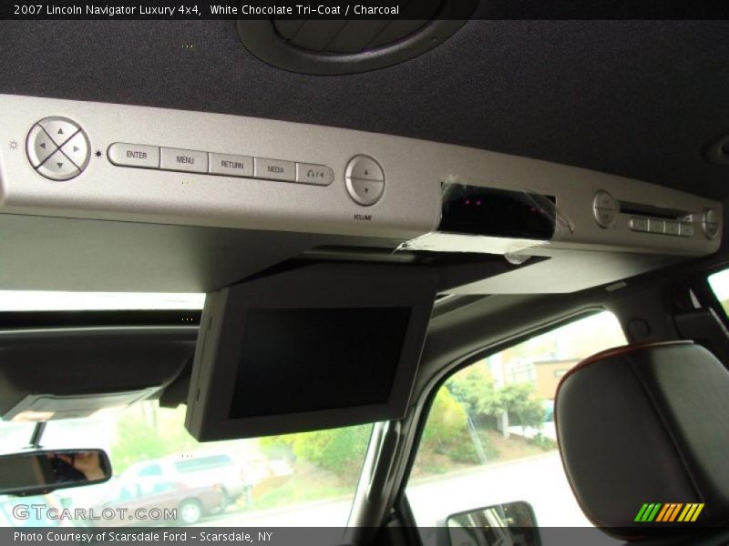White Chocolate Tri-Coat / Charcoal 2007 Lincoln Navigator Luxury 4x4