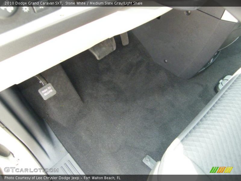 Stone White / Medium Slate Gray/Light Shale 2010 Dodge Grand Caravan SXT