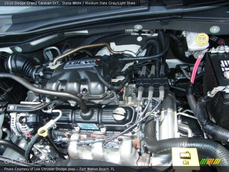 Stone White / Medium Slate Gray/Light Shale 2010 Dodge Grand Caravan SXT