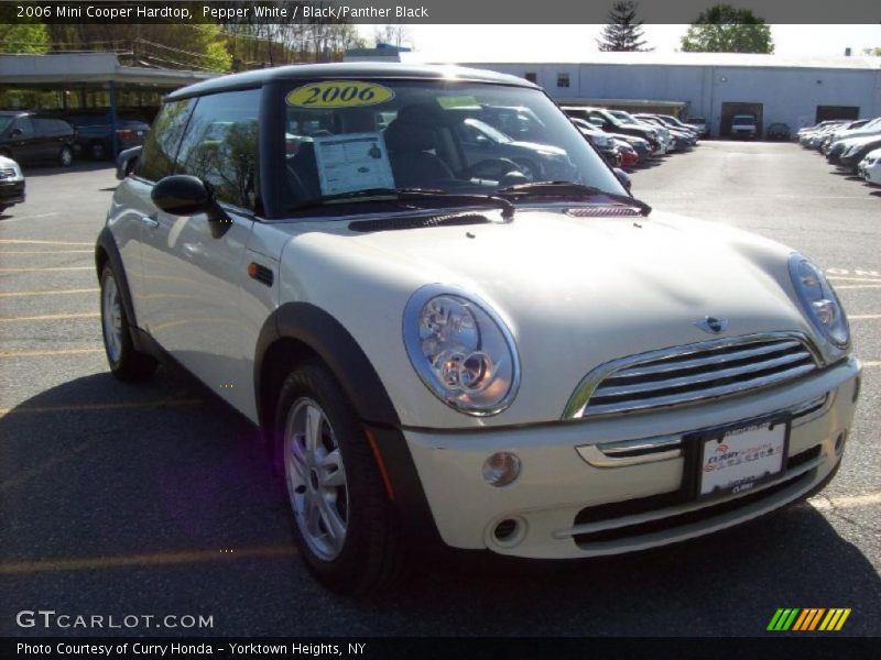 Pepper White / Black/Panther Black 2006 Mini Cooper Hardtop