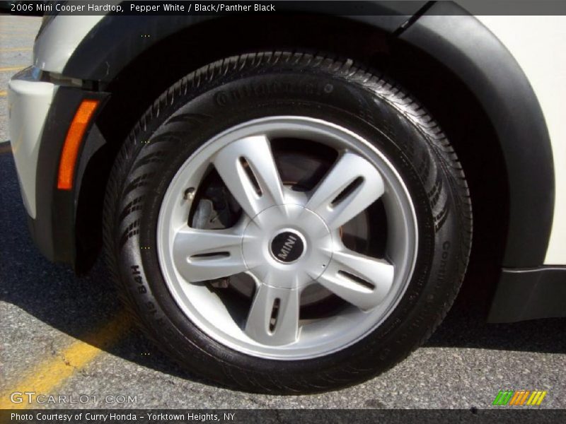 Pepper White / Black/Panther Black 2006 Mini Cooper Hardtop