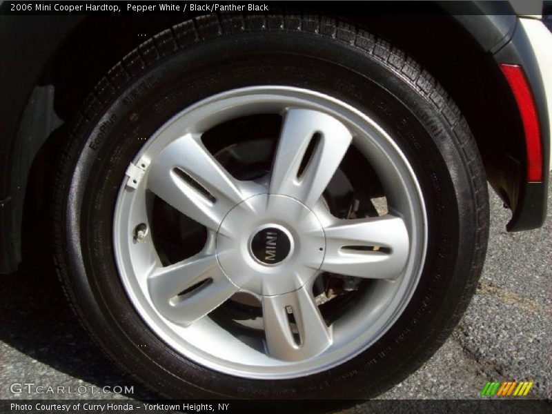 Pepper White / Black/Panther Black 2006 Mini Cooper Hardtop