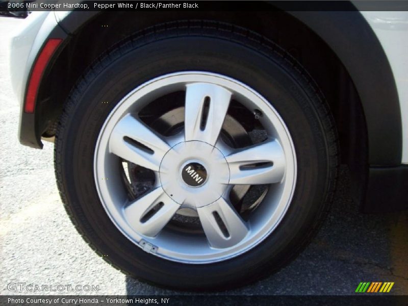 Pepper White / Black/Panther Black 2006 Mini Cooper Hardtop