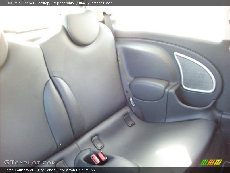 Pepper White / Black/Panther Black 2006 Mini Cooper Hardtop