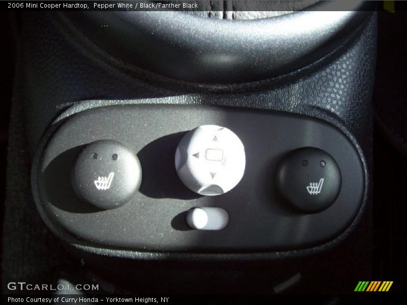 Pepper White / Black/Panther Black 2006 Mini Cooper Hardtop