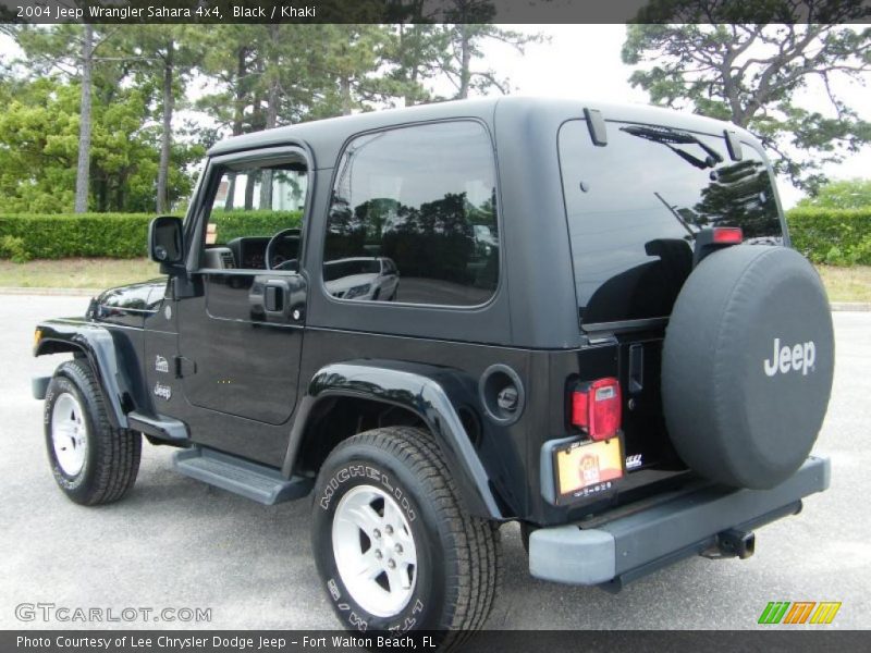 Black / Khaki 2004 Jeep Wrangler Sahara 4x4