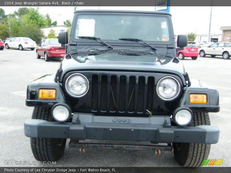 Black / Khaki 2004 Jeep Wrangler Sahara 4x4