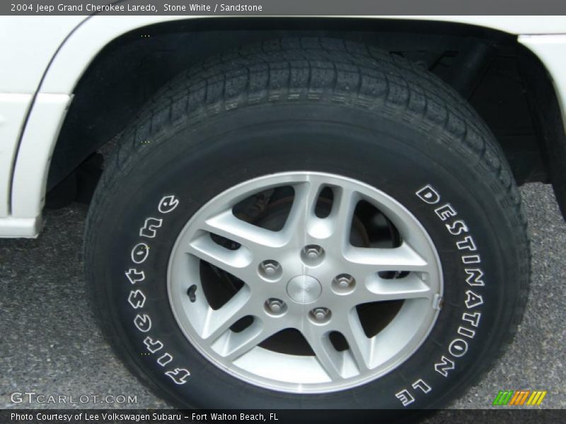 Stone White / Sandstone 2004 Jeep Grand Cherokee Laredo