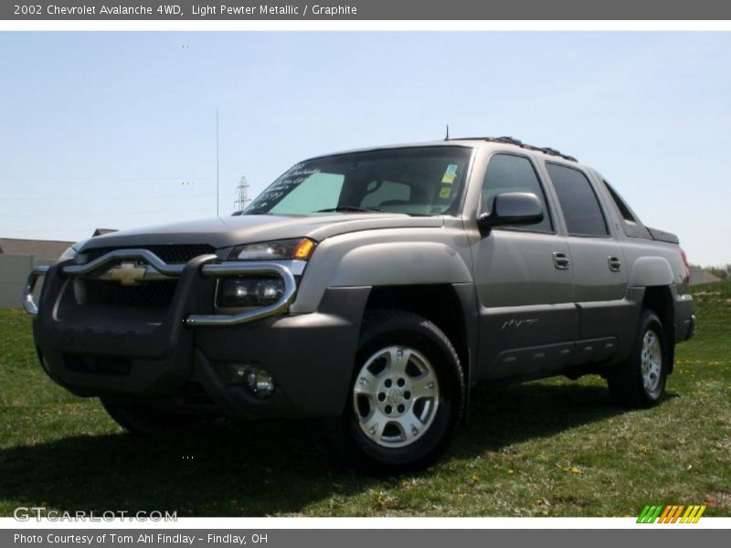 Light Pewter Metallic / Graphite 2002 Chevrolet Avalanche 4WD