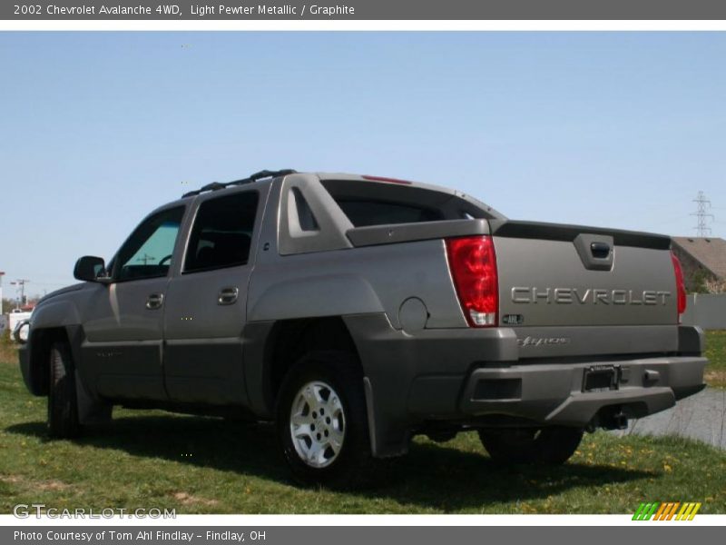 Light Pewter Metallic / Graphite 2002 Chevrolet Avalanche 4WD