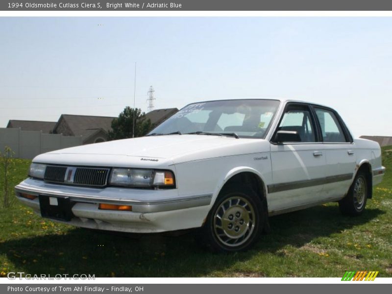 Bright White / Adriatic Blue 1994 Oldsmobile Cutlass Ciera S