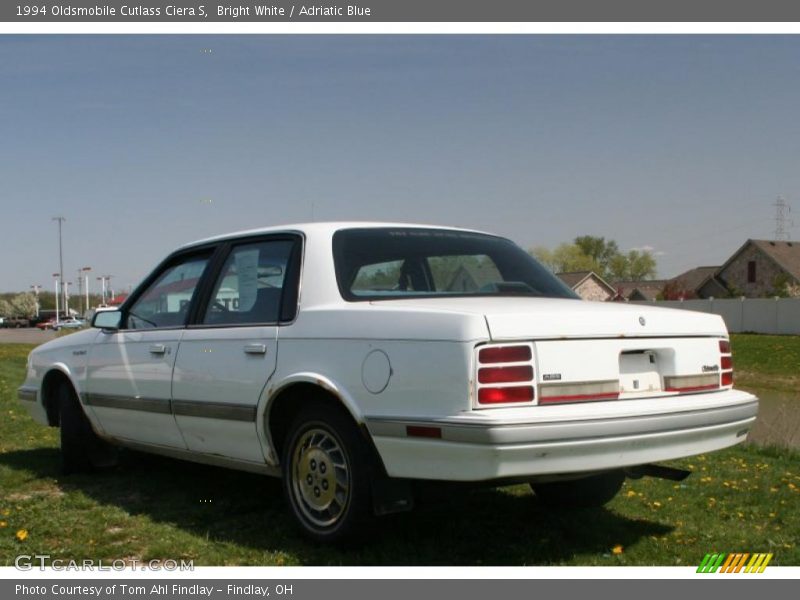 Bright White / Adriatic Blue 1994 Oldsmobile Cutlass Ciera S