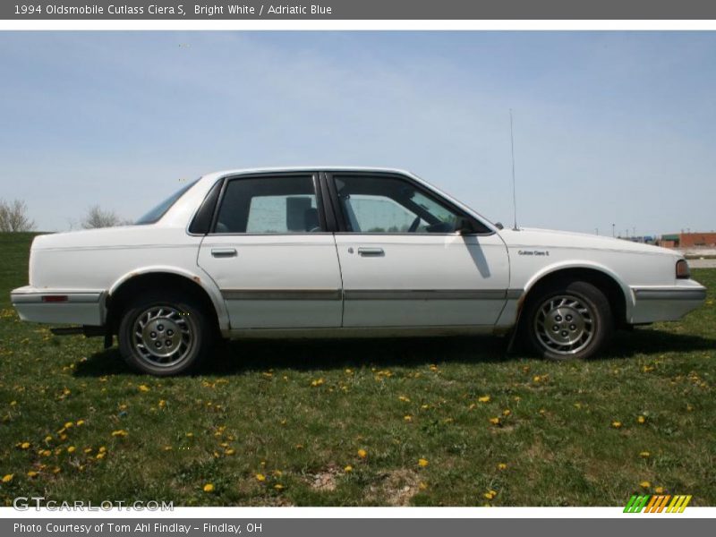 Bright White / Adriatic Blue 1994 Oldsmobile Cutlass Ciera S