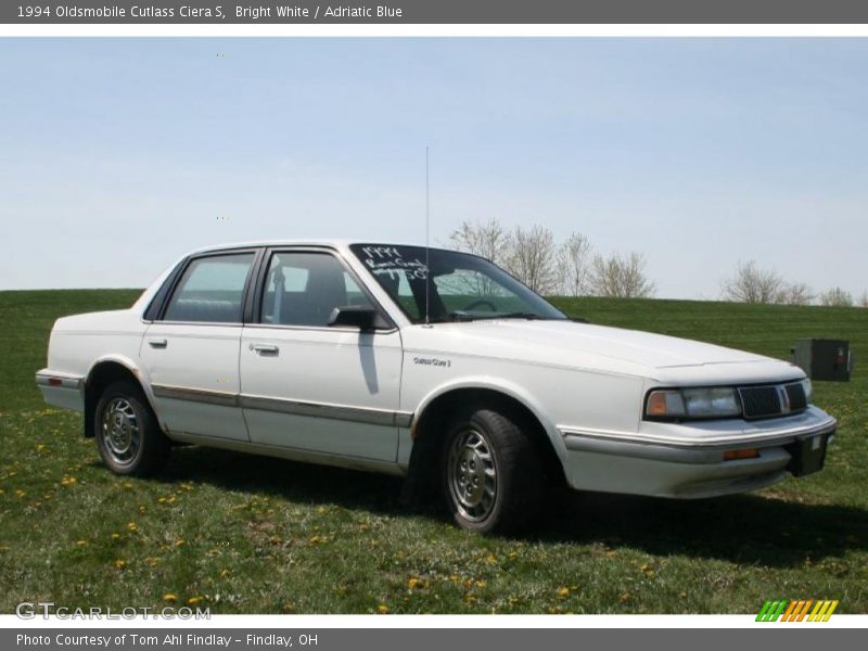 Bright White / Adriatic Blue 1994 Oldsmobile Cutlass Ciera S