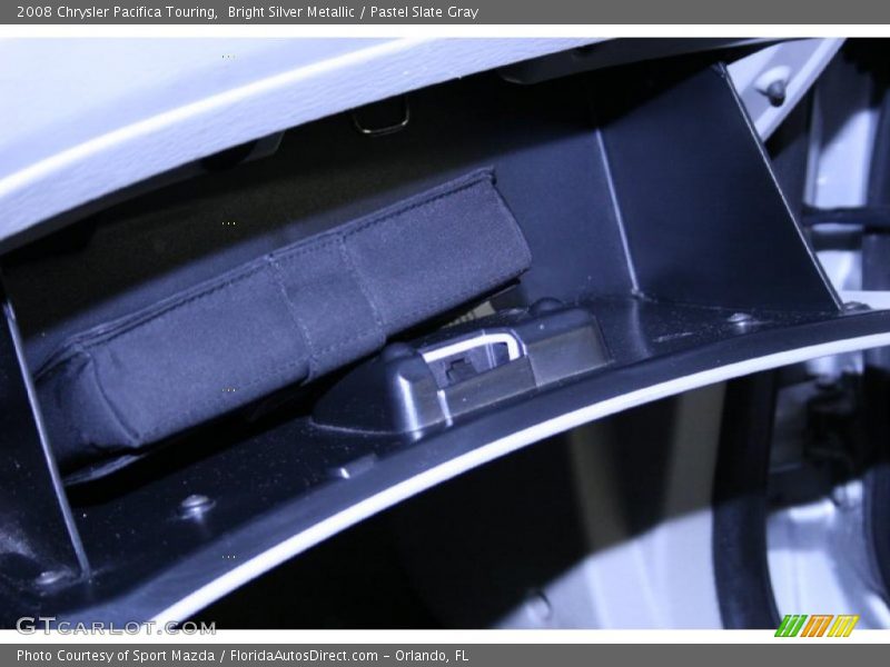 Bright Silver Metallic / Pastel Slate Gray 2008 Chrysler Pacifica Touring