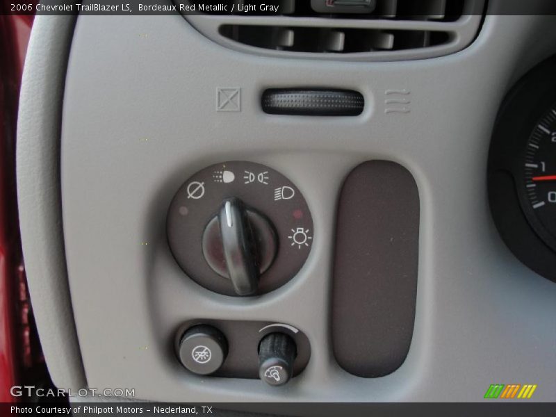 Bordeaux Red Metallic / Light Gray 2006 Chevrolet TrailBlazer LS