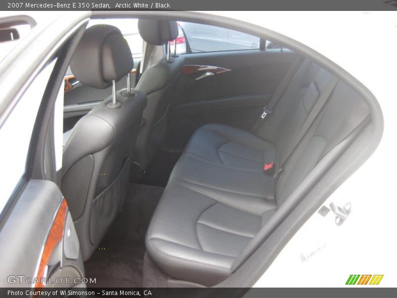 Arctic White / Black 2007 Mercedes-Benz E 350 Sedan