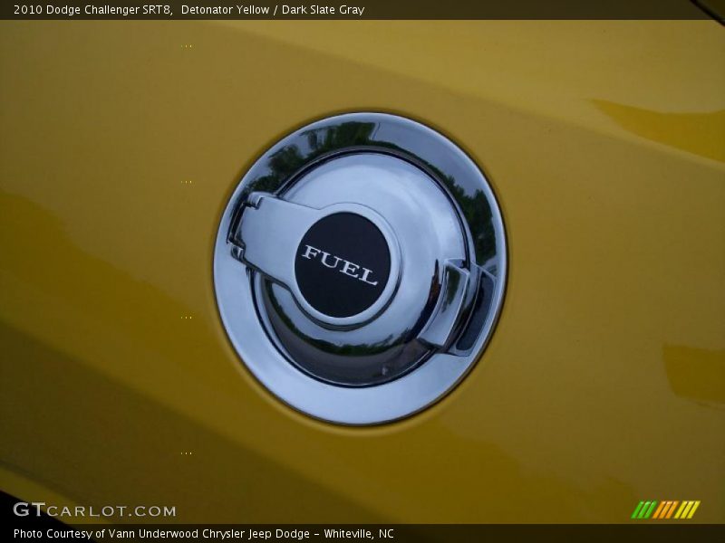 Detonator Yellow / Dark Slate Gray 2010 Dodge Challenger SRT8