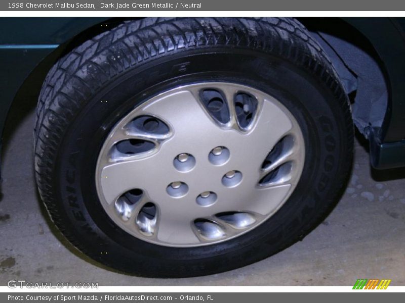 Dark Jade Green Metallic / Neutral 1998 Chevrolet Malibu Sedan