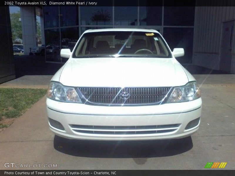 Diamond White Pearl / Ivory 2002 Toyota Avalon XLS