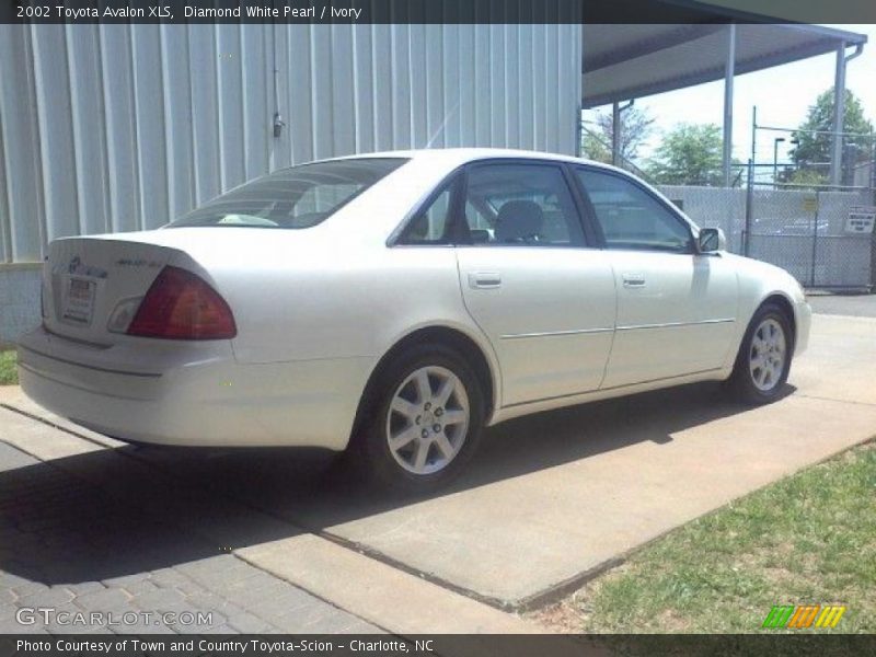 Diamond White Pearl / Ivory 2002 Toyota Avalon XLS