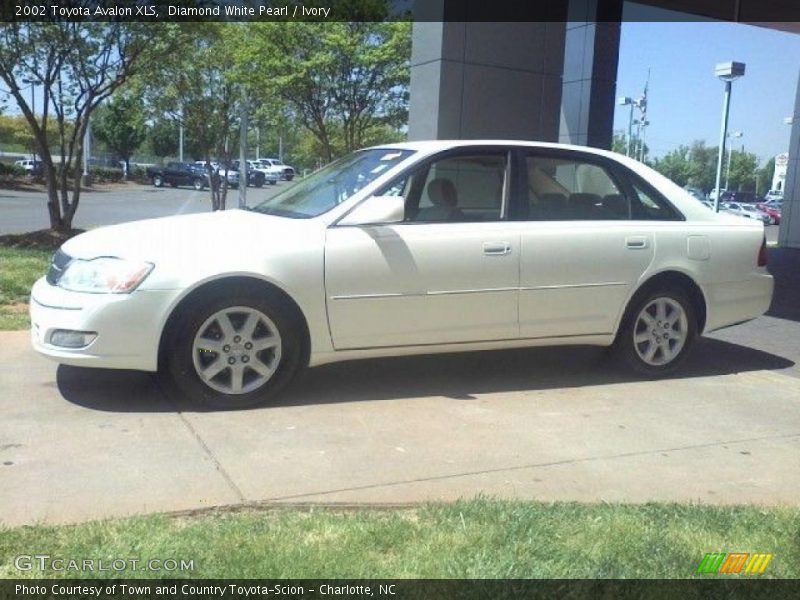 Diamond White Pearl / Ivory 2002 Toyota Avalon XLS