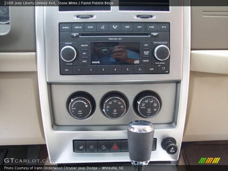 Stone White / Pastel Pebble Beige 2008 Jeep Liberty Limited 4x4