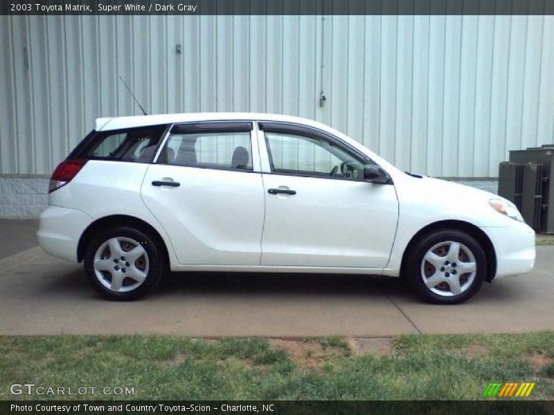 Super White / Dark Gray 2003 Toyota Matrix