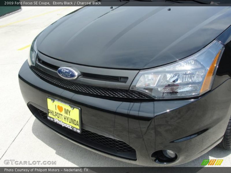 Ebony Black / Charcoal Black 2009 Ford Focus SE Coupe