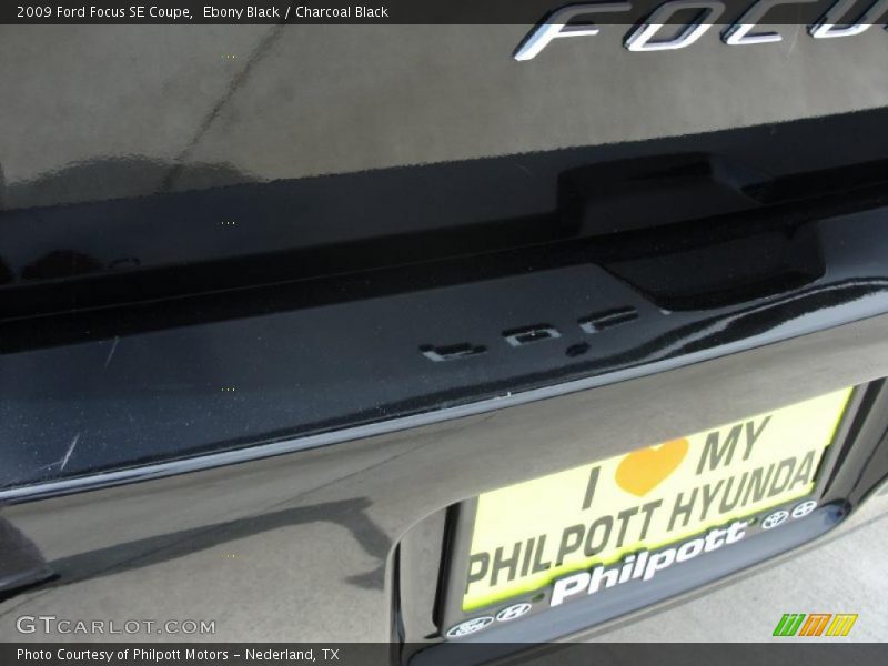 Ebony Black / Charcoal Black 2009 Ford Focus SE Coupe