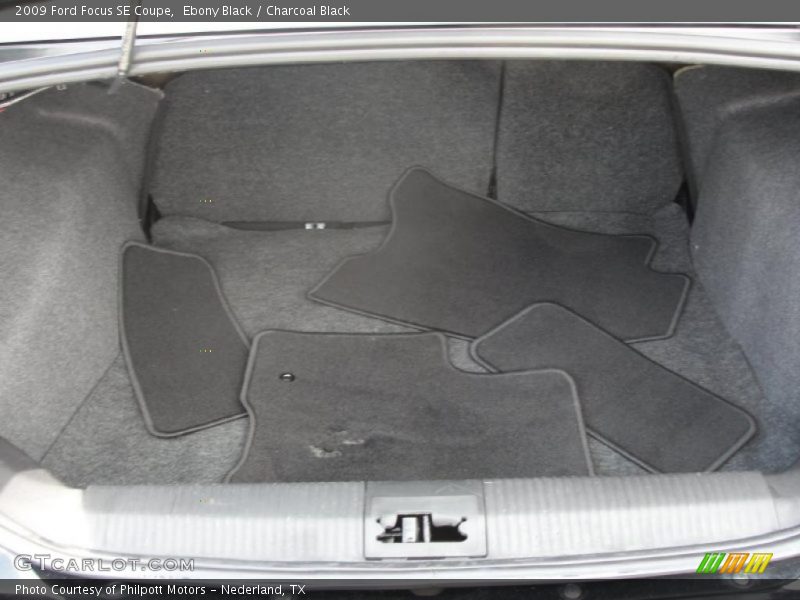Ebony Black / Charcoal Black 2009 Ford Focus SE Coupe