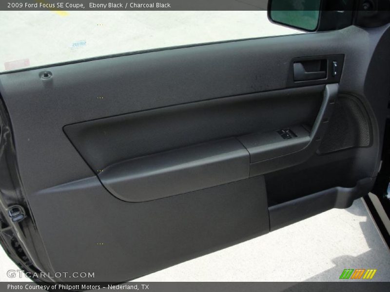 Ebony Black / Charcoal Black 2009 Ford Focus SE Coupe