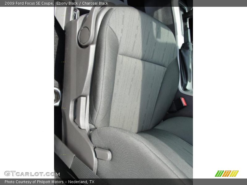 Ebony Black / Charcoal Black 2009 Ford Focus SE Coupe