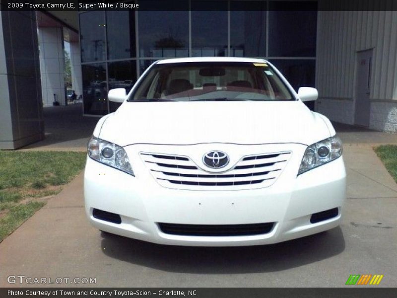 Super White / Bisque 2009 Toyota Camry LE