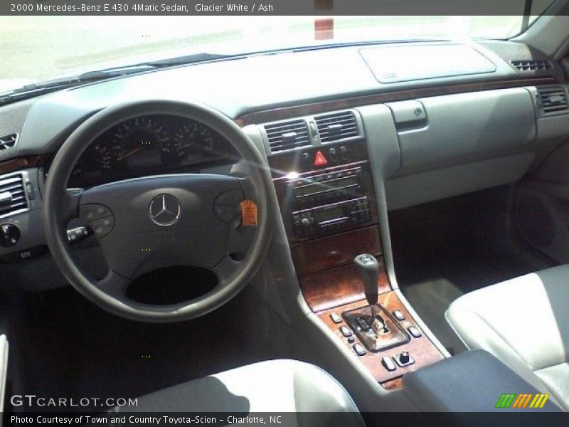 Glacier White / Ash 2000 Mercedes-Benz E 430 4Matic Sedan