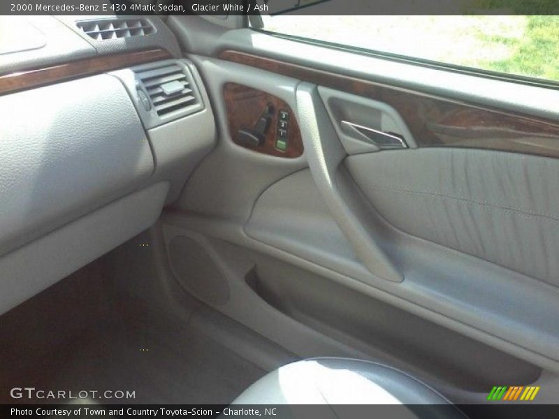 Glacier White / Ash 2000 Mercedes-Benz E 430 4Matic Sedan