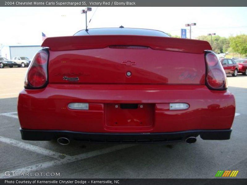 Victory Red / Ebony Black 2004 Chevrolet Monte Carlo Supercharged SS