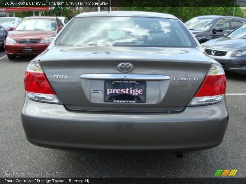 Phantom Gray Pearl / Stone Gray 2006 Toyota Camry LE