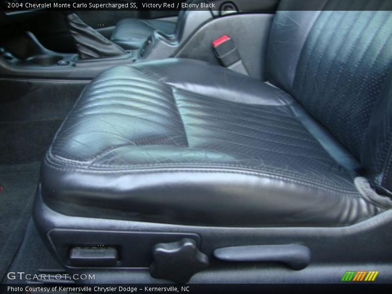 Victory Red / Ebony Black 2004 Chevrolet Monte Carlo Supercharged SS