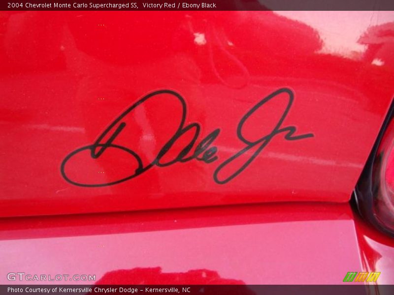 Victory Red / Ebony Black 2004 Chevrolet Monte Carlo Supercharged SS