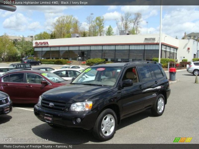 Black / Ivory Beige 2007 Toyota Highlander Limited 4WD