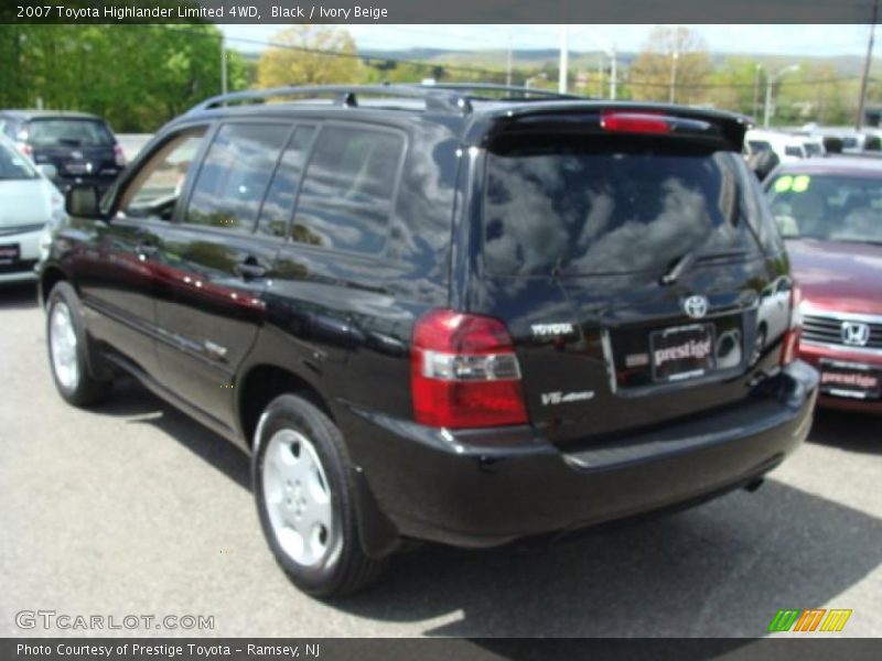 Black / Ivory Beige 2007 Toyota Highlander Limited 4WD