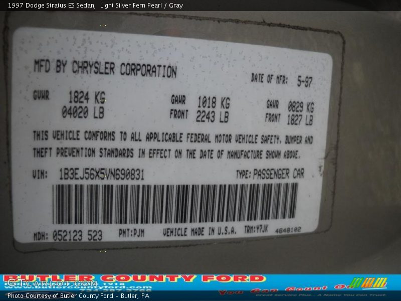 Light Silver Fern Pearl / Gray 1997 Dodge Stratus ES Sedan