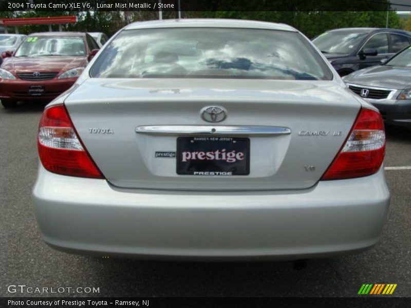 Lunar Mist Metallic / Stone 2004 Toyota Camry XLE V6