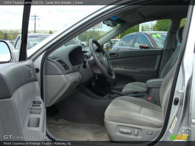 Lunar Mist Metallic / Stone 2004 Toyota Camry XLE V6