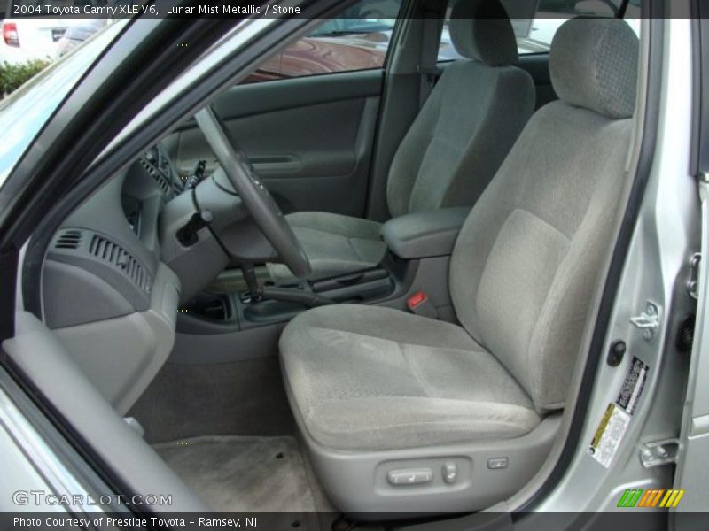 Lunar Mist Metallic / Stone 2004 Toyota Camry XLE V6