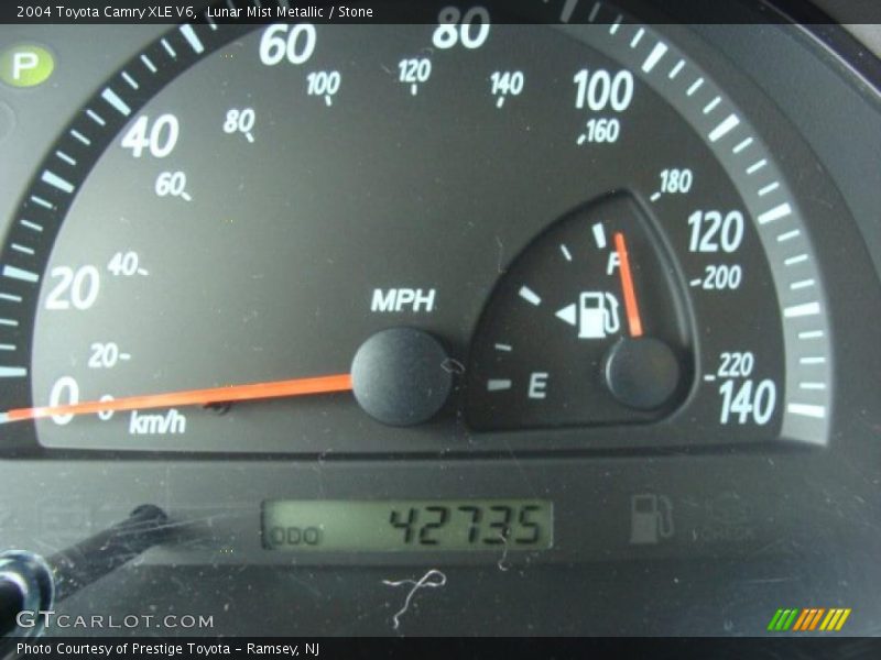 Lunar Mist Metallic / Stone 2004 Toyota Camry XLE V6