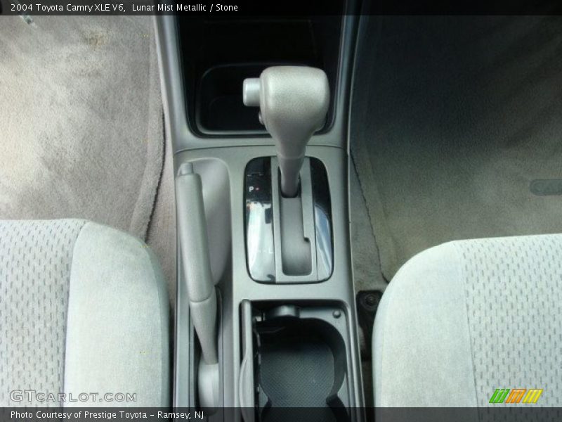 Lunar Mist Metallic / Stone 2004 Toyota Camry XLE V6