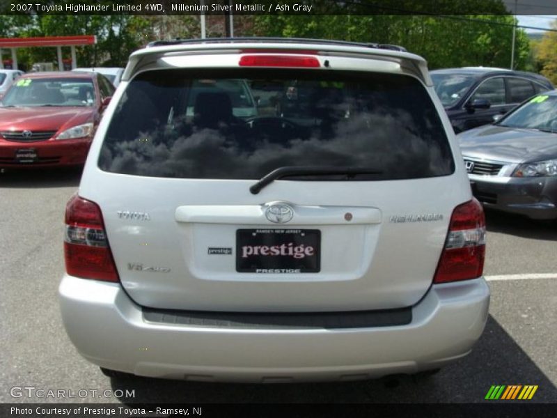 Millenium Silver Metallic / Ash Gray 2007 Toyota Highlander Limited 4WD